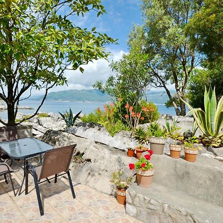 Holiday Home Brinic Tivat Exterior foto